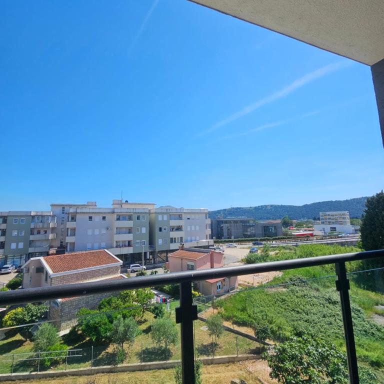 Azure Coast - One-Bedroom Apartment - 6