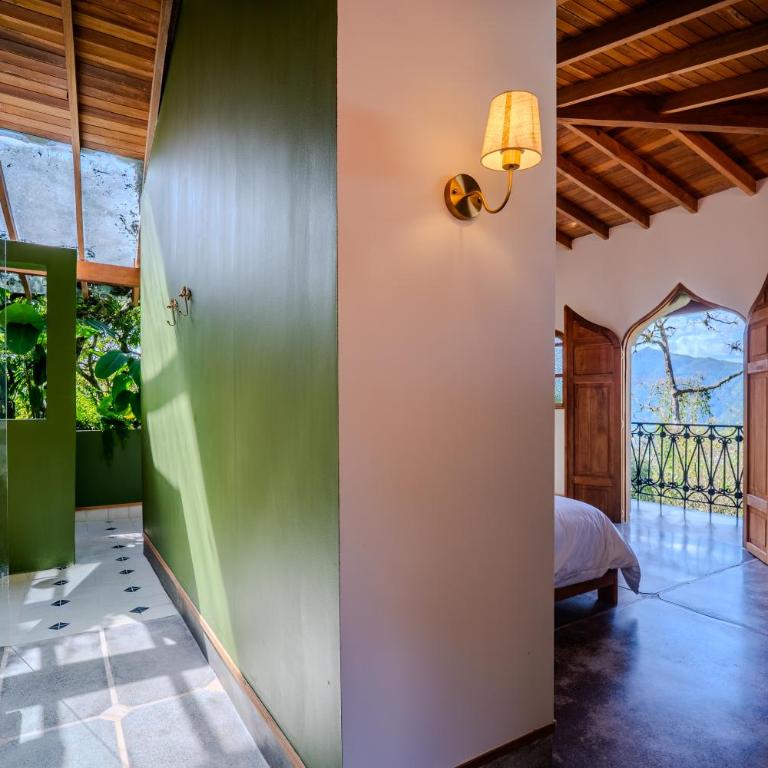 Hacienda La Amalia - Suite with Hot Tub - 3