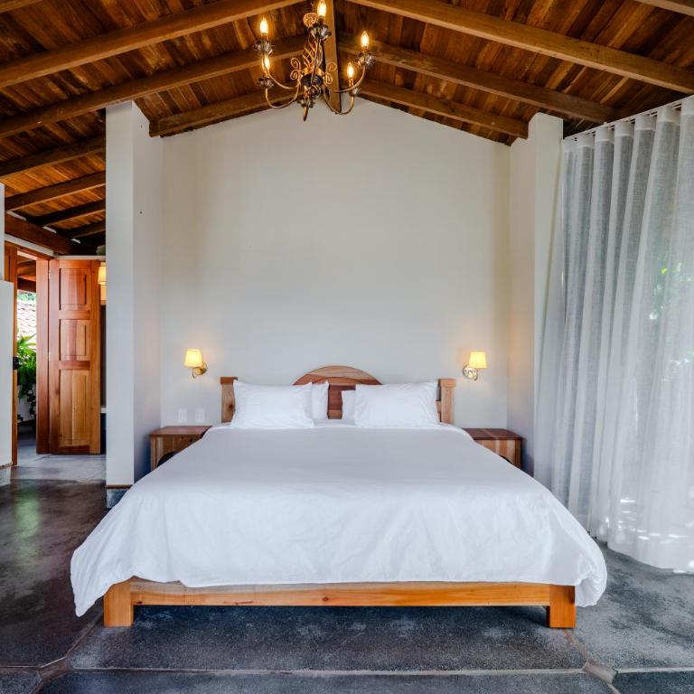 Hacienda La Amalia - Suite with Hot Tub - 7