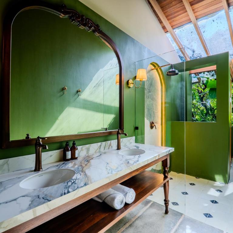 Hacienda La Amalia - Suite with Hot Tub - 8