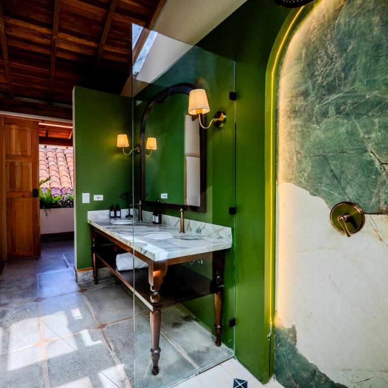 Hacienda La Amalia - Suite with Hot Tub - 21
