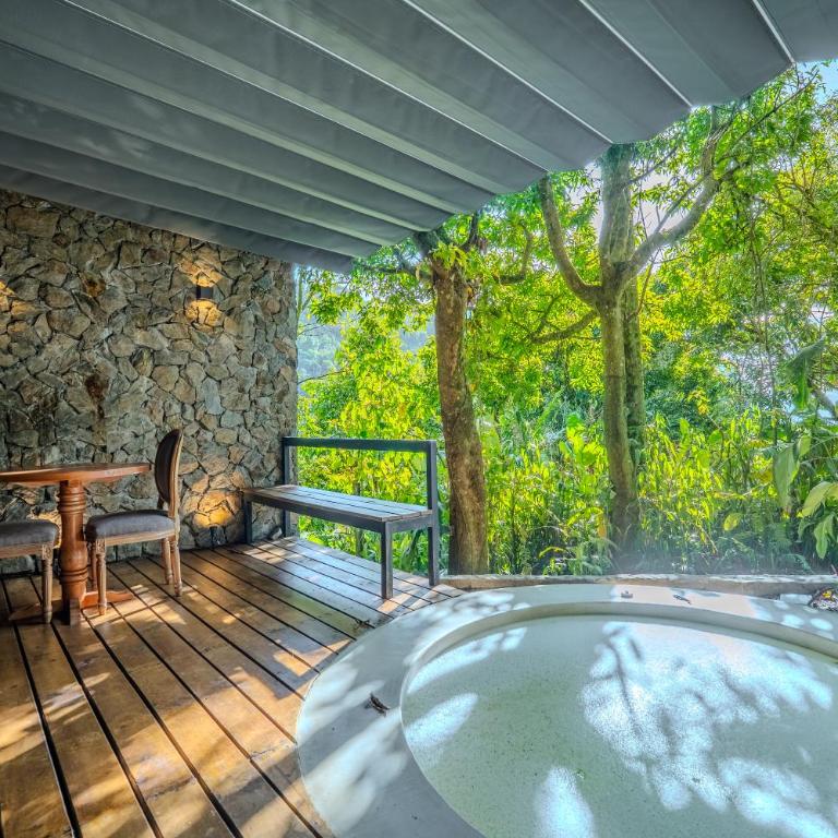 Hacienda La Amalia - Suite with Hot Tub - 25