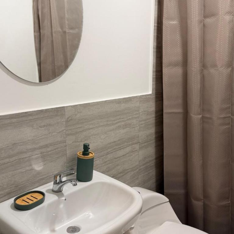 Luxury River Samborondón - Two-Bedroom Deluxe Apartment with Balcony - 21