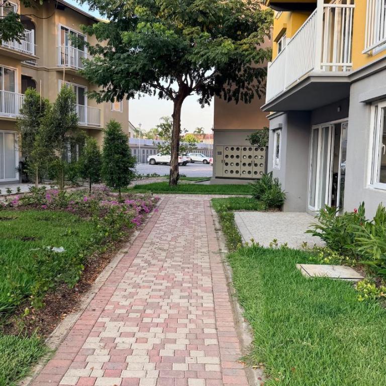 Luxury River Samborondón - Two-Bedroom Deluxe Apartment with Balcony - 33