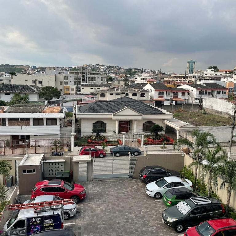 Luxury apartment in the safest area of Guayaquil - Three-Bedroom Deluxe Apartment - 6