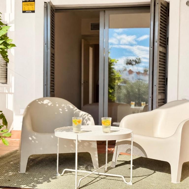 Casa de la Alegria, 3-bedroom house near Cabopino Beach & Golf, Marbella - Townhouse mit 3 Schlafzimmern - 21