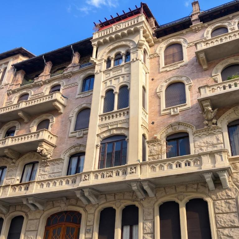 Torino - House of Dragons Historic Palace Apartment, Walk to Centre & Metro 2 min - Appartamento Deluxe con 2 Camere da Letto e Balcone - 11