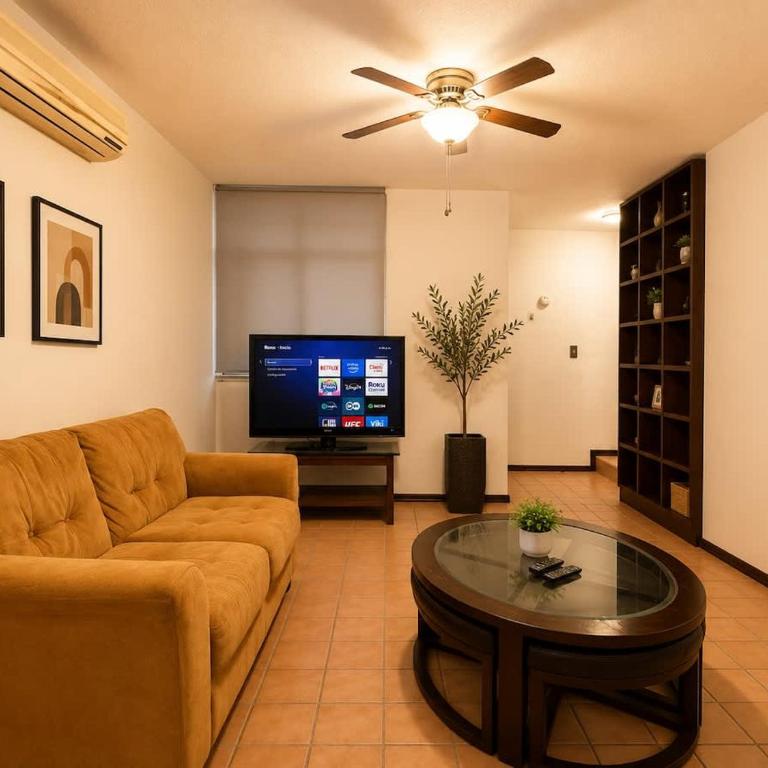 Hermosa Casa 3Px Ac Cerca del tec de Mty Wifi - Apartamento - 24