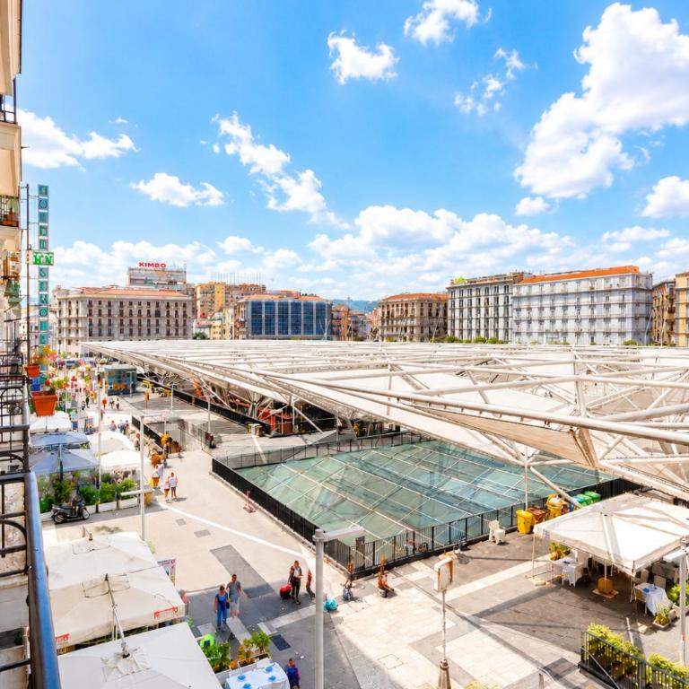 Bamba Luxury Suites Napoli Central Station - Ampia Camera Matrimoniale - 2