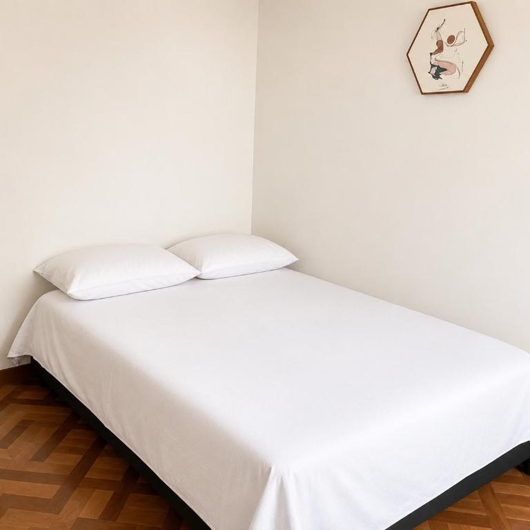 Aparta Suites Torre de Prado 502 Apartamento para 5 Personas - Two-Bedroom Family Apartment - 8