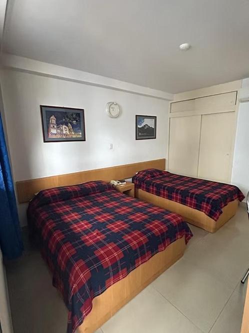 Oviedo Hotel R - Twin Room - 1