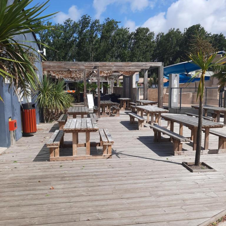 Mobil home grd confort 4 ch 8 pers camping 4 étoiles mer plancha terrasse couverte linge fournis - Casa Mobile - 24