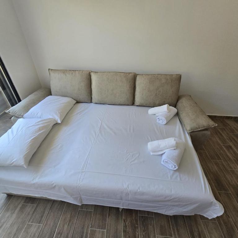 Arumba - One-Bedroom Apartment - 6