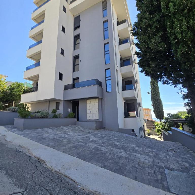 Arumba - One-Bedroom Apartment - 15