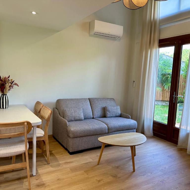 Maison avec jardin - Plage à 500m - Clim - Parking - One-Bedroom House - 2