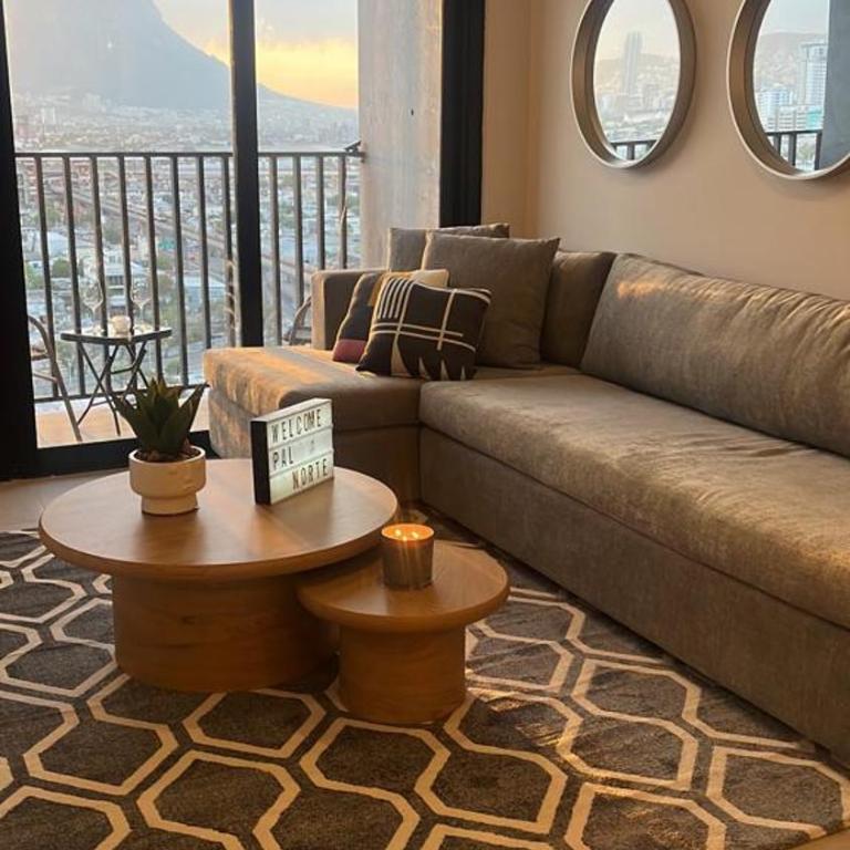 Lujoso Apt/Frente Arena Mty/Terraza/Parking/6Pax - Apartamento - 33