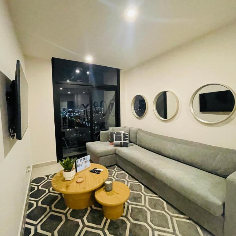Lujoso Apt/Frente Arena Mty/Terraza/Parking/6Pax - Apartamento - 41