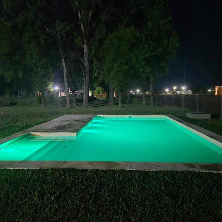 Hermosa casa quinta con piscina en Mercedes, Bs As - Casa de 4 dormitorios - 24