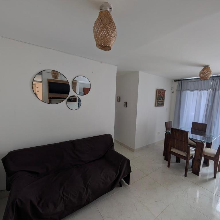 Apartamento Caribe Campestre - Apartamento de 3 dormitorios con balcón - 2