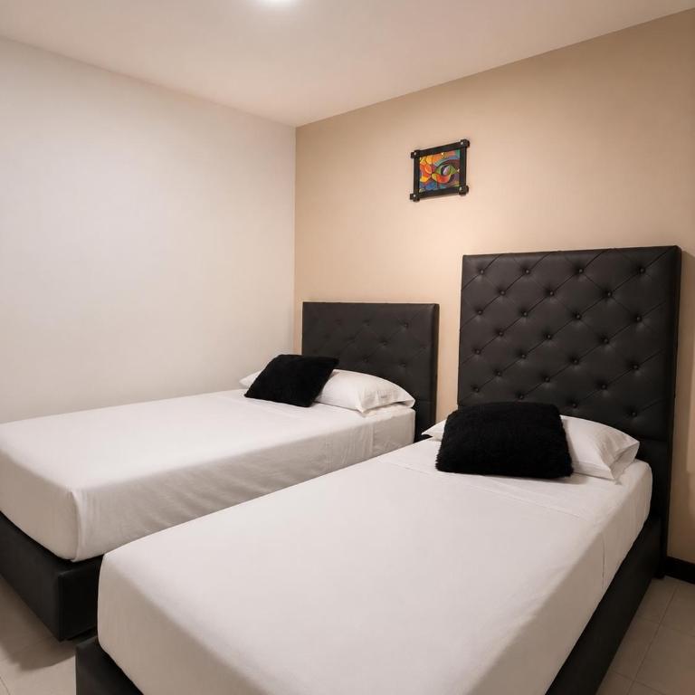 Apartamento cerca parque del Café con Piscina - Apartamento Clásico - 2