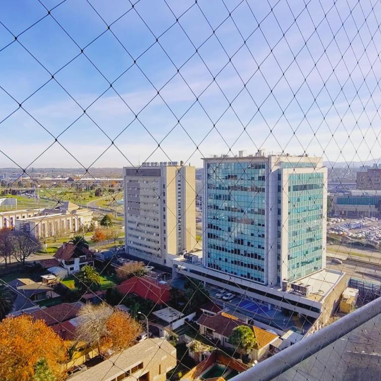 Acogedor y luminoso depto cerca de mall Trébol - Apartamento de 2 dormitorios - 41