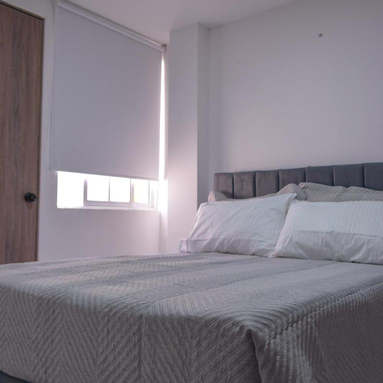 Lumina House Moderno y tranquilo apartamento Cerca de las clínicas y del estadio - Apartamento de 2 dormitorios con balcón - 2