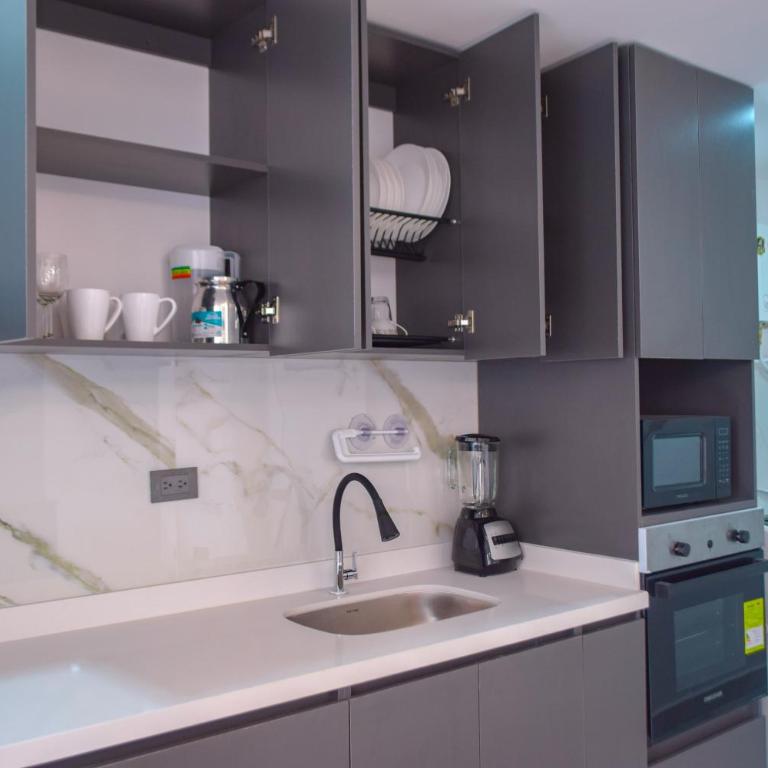 Lumina House Moderno y tranquilo apartamento Cerca de las clínicas y del estadio - Apartamento de 2 dormitorios con balcón - 38