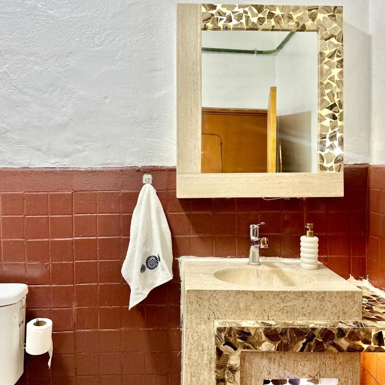 Suite in Oaxaca Centro - Habitación Doble con baño privado - 13