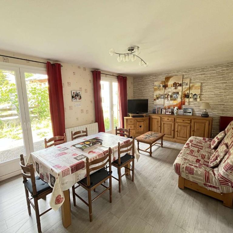 Maison confortable avec parking - 6 pers. - FR-1-871-62 - Chalet - 1