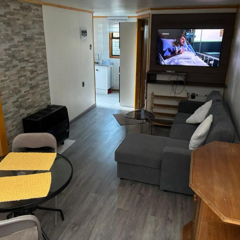 Casa cabaña en el sector norte de ciudad Punta Arenas - Two-Bedroom Apartment - 1