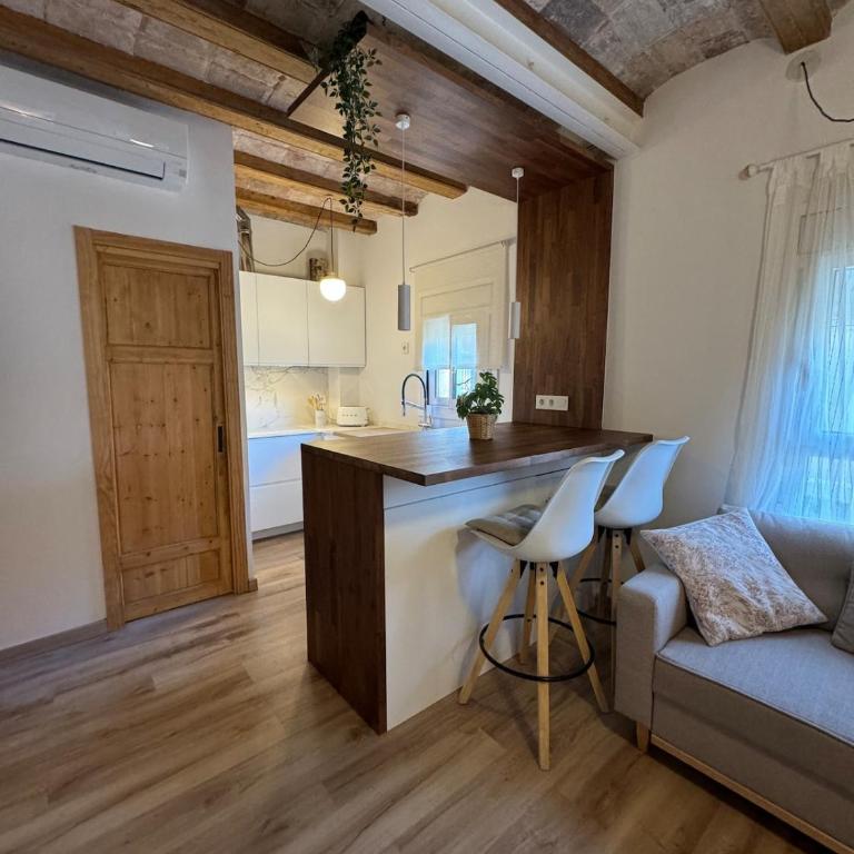 Beachside Apartment 2 Min Walk - One-Bedroom Apartment - 16