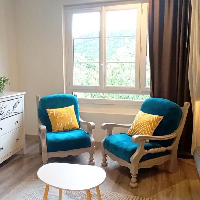 Apt 14 au 3ème étage, un superbe T2 bis d'environ 60m2, climatisé et entièrement équipé avec une terrasse privée, dans un immeuble authentique du 18 ème siècle - Apartment mit 1 Schlafzimmer - 4