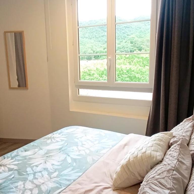 Apt 14 au 3ème étage, un superbe T2 bis d'environ 60m2, climatisé et entièrement équipé avec une terrasse privée, dans un immeuble authentique du 18 ème siècle - Apartment mit 1 Schlafzimmer - 9