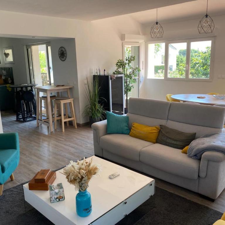Appartement Ali 3 chb 2 sdb Independant a la Ciotat a 700 m de la mer - Appartamento con 3 Camere da Letto - Piano Alto - 1