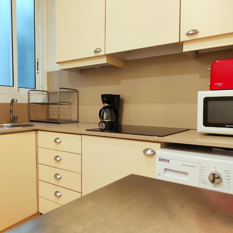 RL Spacious 2-Bed Apt on La Rambla. Wifi Central - Apartamento - 9