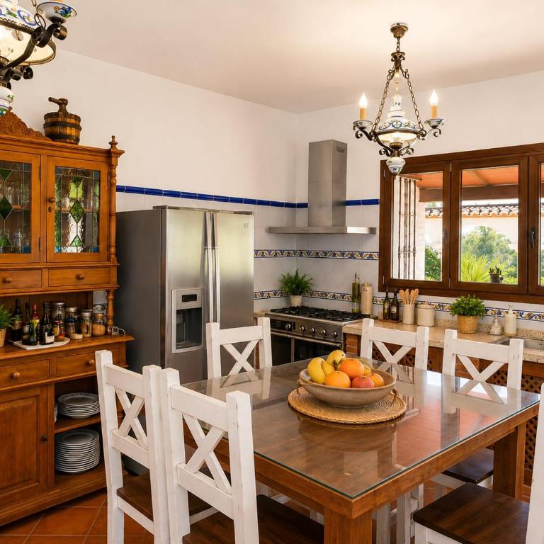 Cortijo Los Arcos - Lujo rural con piscina y vistas espectaculares en Málaga - Casa de 5 dormitorios - 12