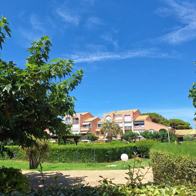 L Ecrin Lumineux, piscine, Clim et parking à 100 m de la mer - LaConciergerieByNina - Appartement 1 Chambre - 2