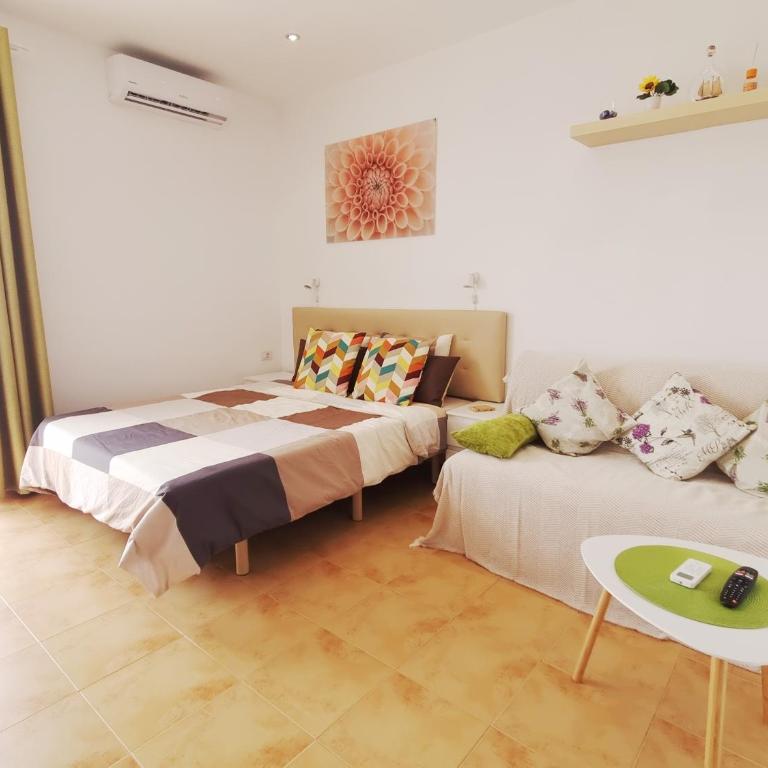 Ocean Sunset view, Air Conditioned, Renovated apartment - Studio-Apartment - 11