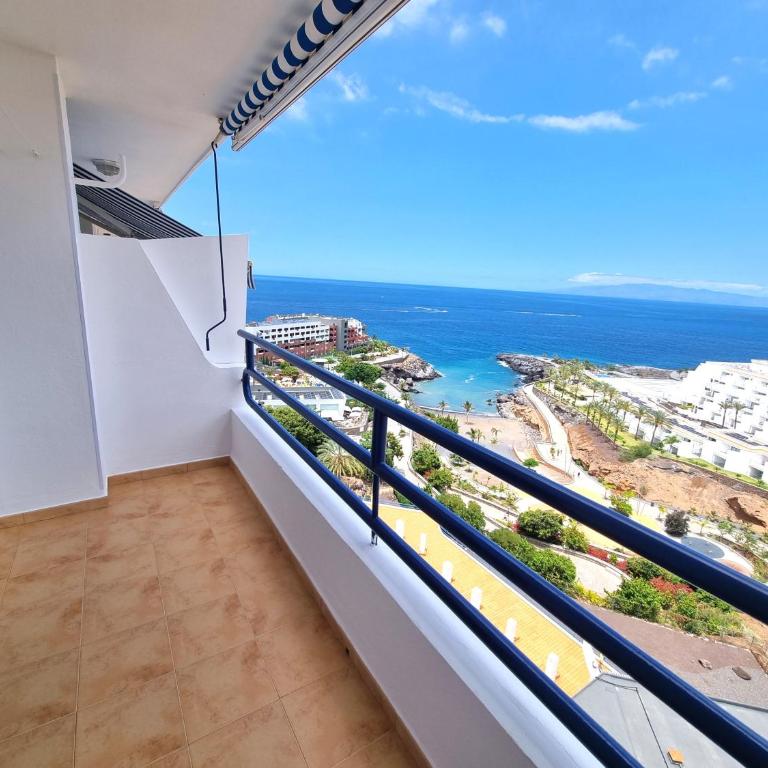 Ocean Sunset view, Air Conditioned, Renovated apartment - Studio-Apartment - 2