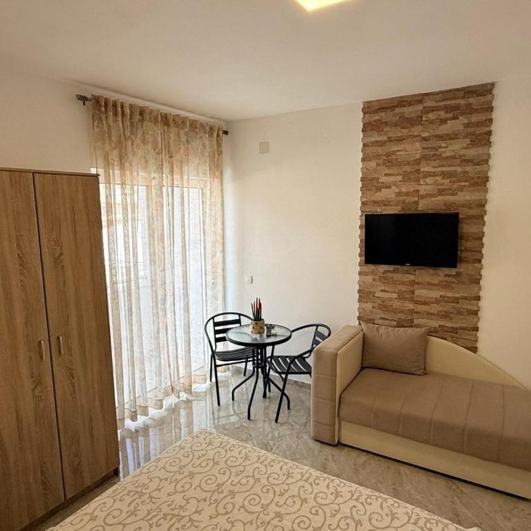 Apartmani PERICIC SUTOMORE NEW HOUSE - Studio avec Terrasse - 5