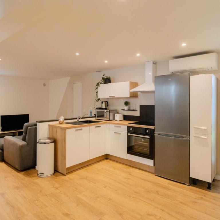 Appartement rénové 3 chambres avec parking à Nice - Apartamento de 3 dormitorios - 1