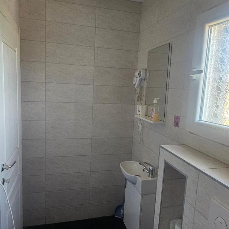 Family - Apartman sa 1 Spavaćom Sobom - 1