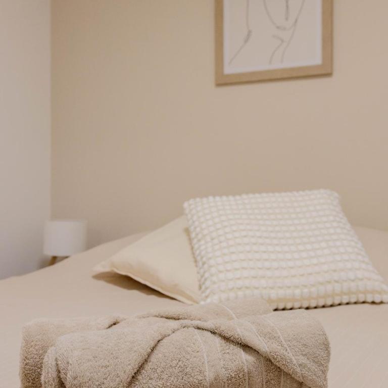 Appartement rénové 3 chambres avec parking à Nice - Apartamento de 3 dormitorios - 7
