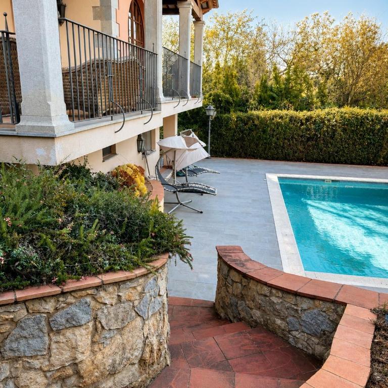 Luxury Villa in Girona with Indoor Pool & Garden Base for Costa Brava, France and Barcelona - Deluxe Villa - 5