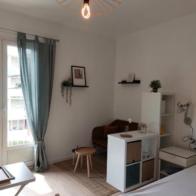 studio entièrement équipé avec balcon et accès jardin - Studio mit Balkon - 1