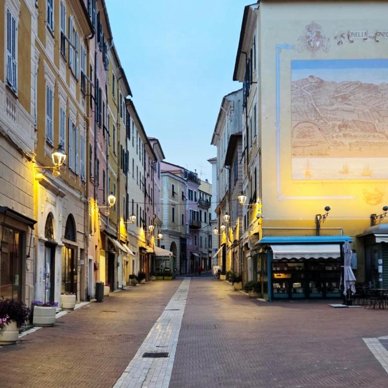A 80 mt dal mare Loft nel centro storico di Imperia - Appartamento Loft con 1 Camera da Letto e Balcone - 7