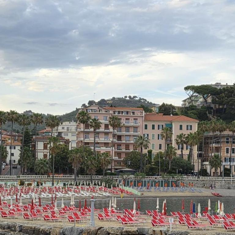 A 80 mt dal mare Loft nel centro storico di Imperia - Appartamento Loft con 1 Camera da Letto e Balcone - 10