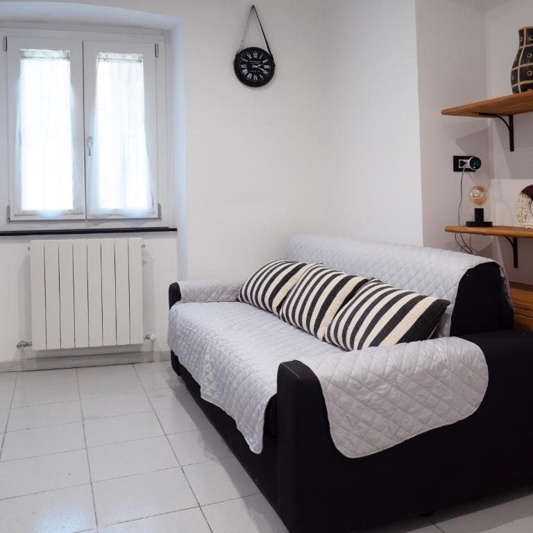 La Casa di Betty - Two-Bedroom Apartment - 9