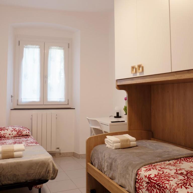La Casa di Betty - Two-Bedroom Apartment - 11