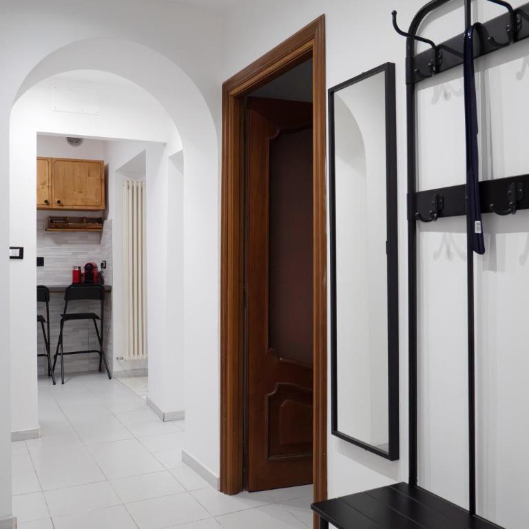 La Casa di Betty - Two-Bedroom Apartment - 12